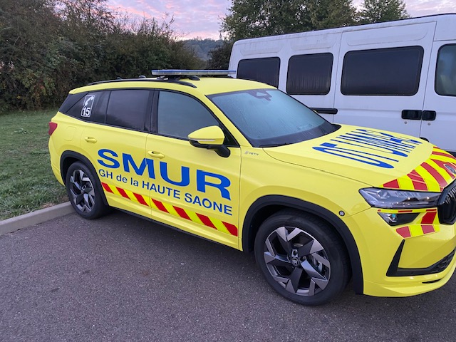 NOUVEAU VEHICULE POUR LE SMUR DE L'HOPITAL DE GRAY 
